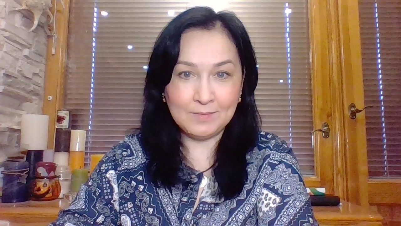 Таролог Ирина Захарченко